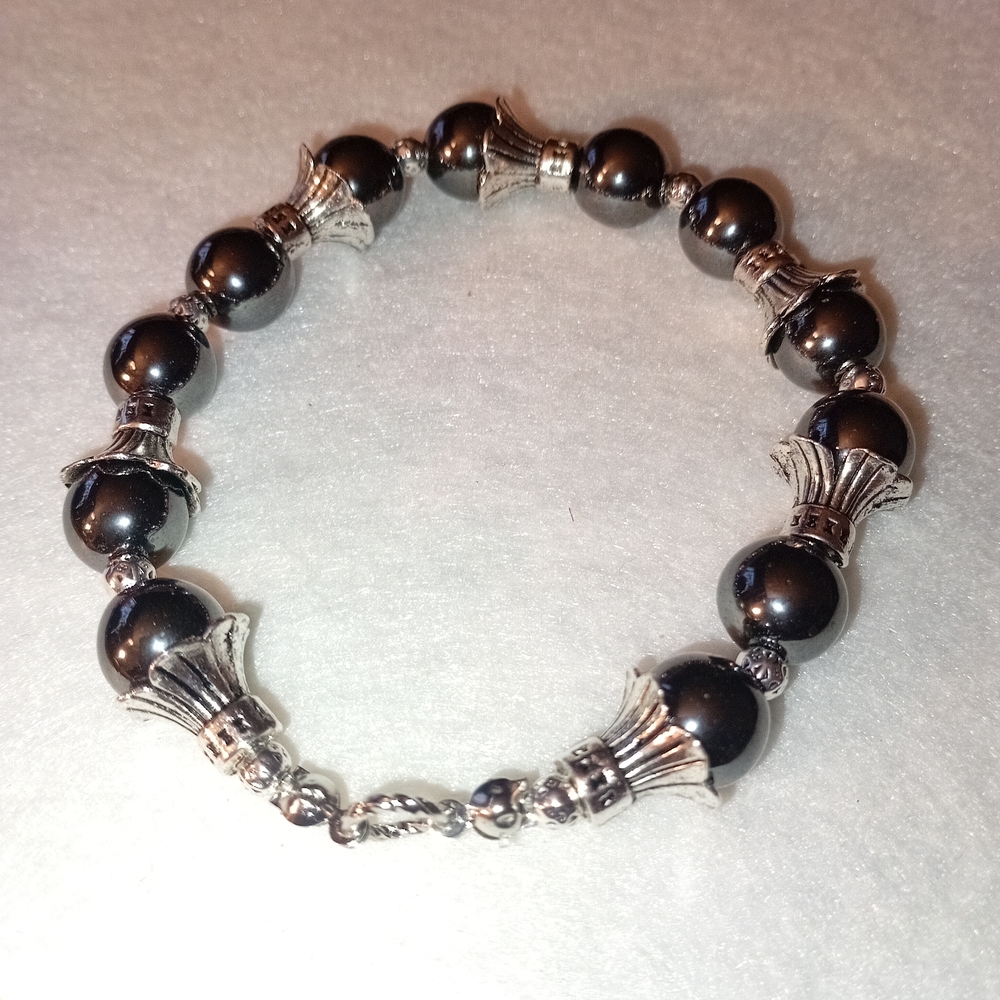 Elegant Black and Silver Beaded Bracelet